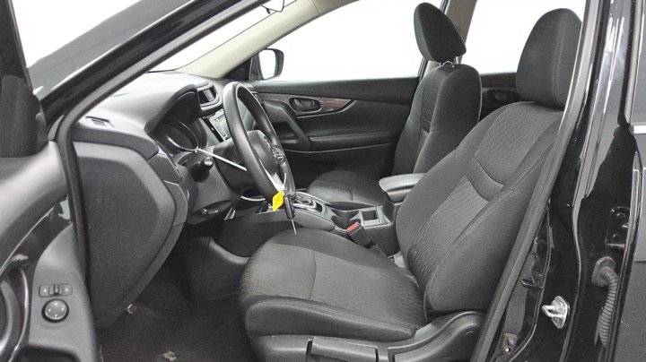Nissan ROGUE  2020