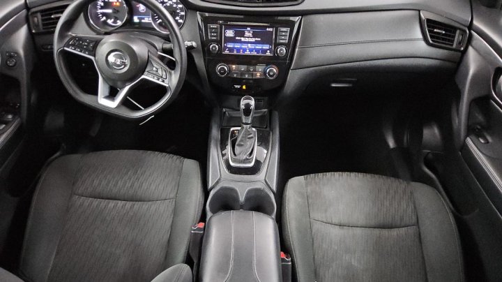 Nissan ROGUE  2020