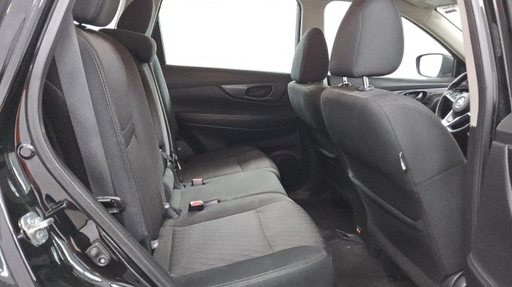 Nissan ROGUE  2020