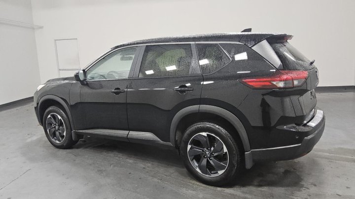 Nissan ROGUE  2025