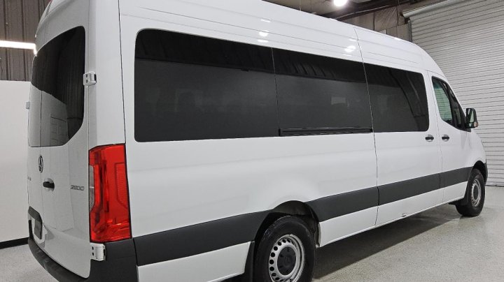 Mercedes-Benz Sprinter  2025