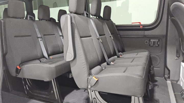 Mercedes-Benz Sprinter  2025
