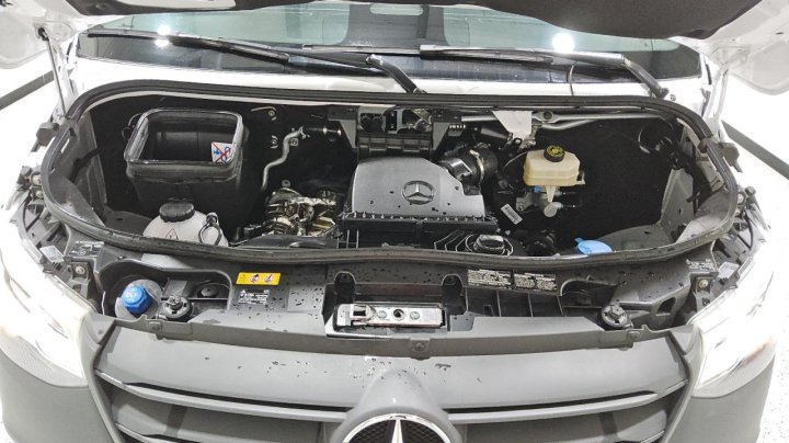 Mercedes-Benz Sprinter  2025
