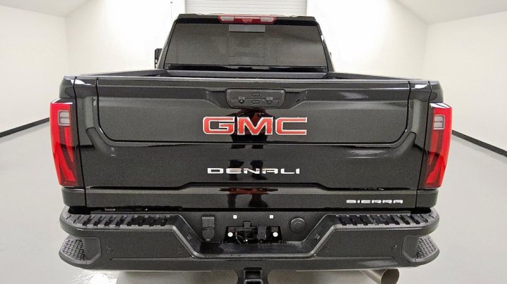 GMC Sierra  2025
