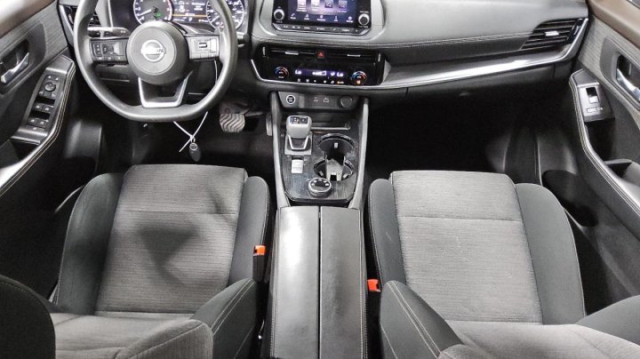 Nissan ROGUE  2021