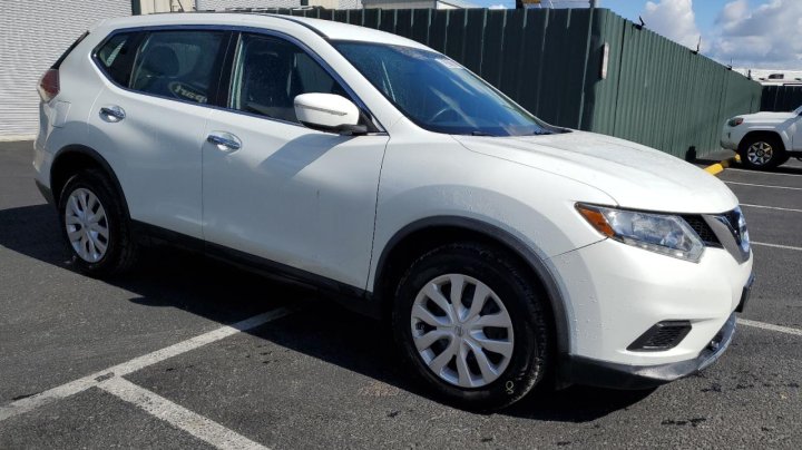 Nissan ROGUE  2015
