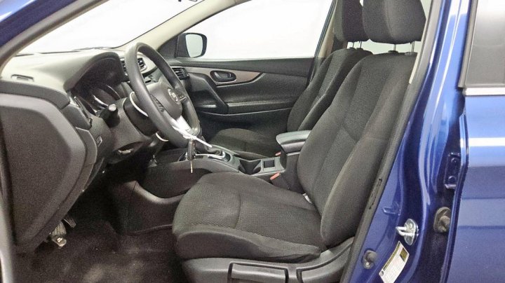 Nissan Rogue Sport  2017