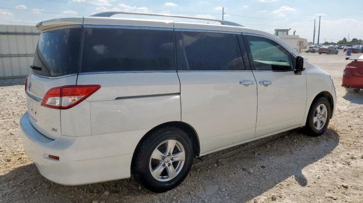 Nissan Quest  2016