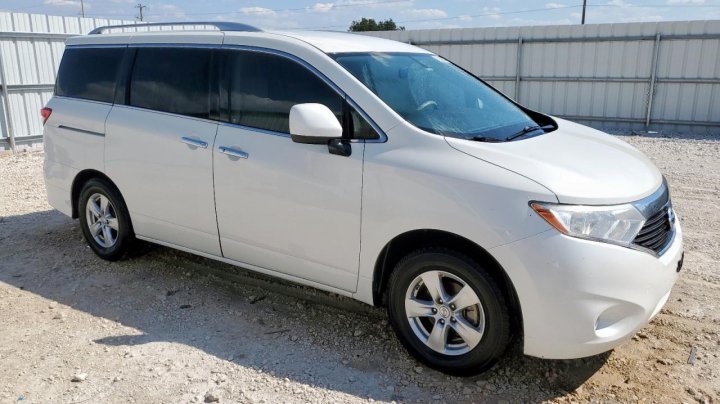 Nissan Quest  2016