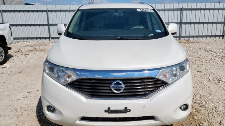Nissan Quest  2016