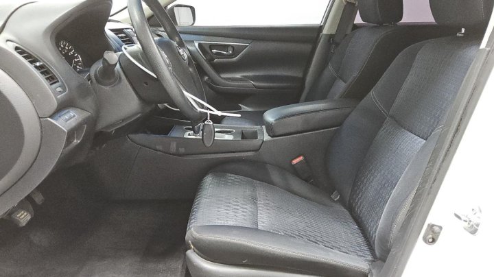 Nissan Altima  2016