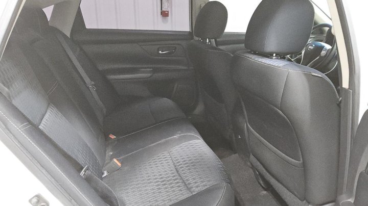Nissan Altima  2016