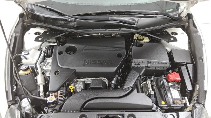 Nissan Altima  2016