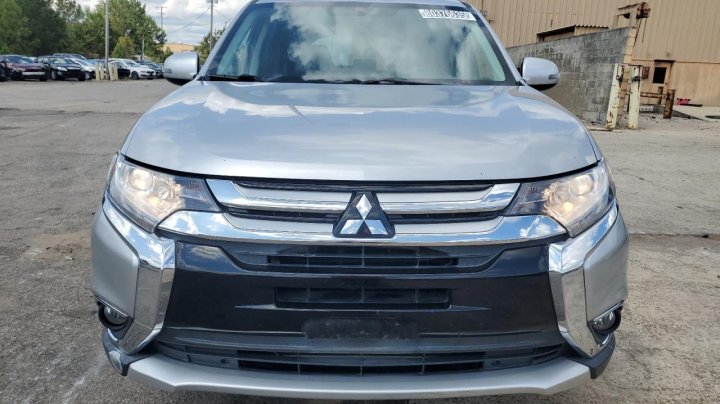 Mitsubishi Outlander  2018