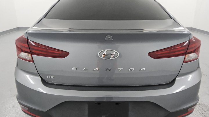 Hyundai Elantra  2019