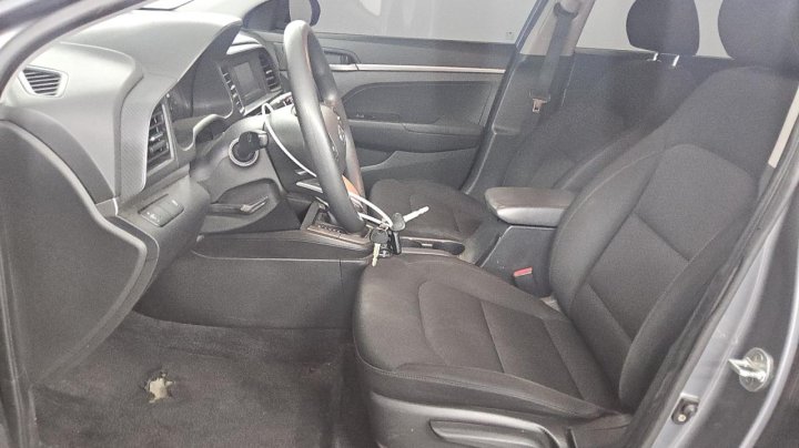 Hyundai Elantra  2019