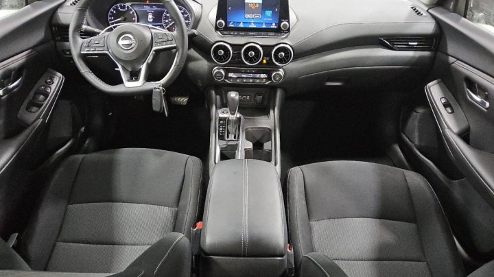 Nissan Sentra  2025