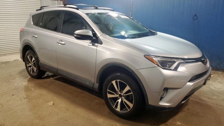 Toyota RAV4  2017