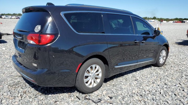 CHRYSLER Pacifica  2018
