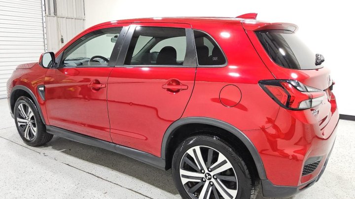 Mitsubishi OUTLANDER SPORT  2020