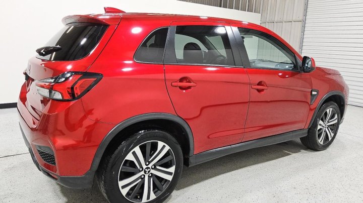 Mitsubishi OUTLANDER SPORT  2020