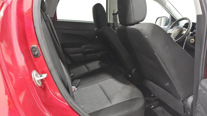 Mitsubishi OUTLANDER SPORT  2020
