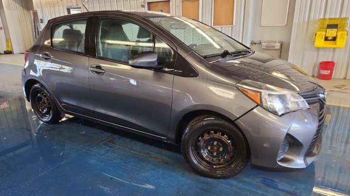 Toyota YARIS  2016
