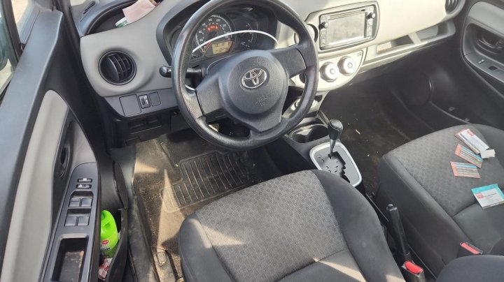 Toyota YARIS  2016