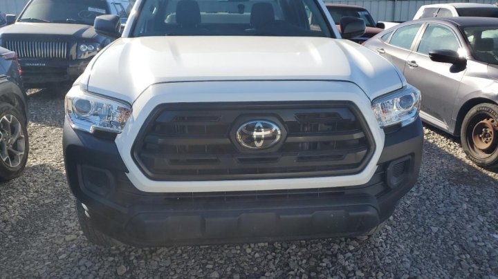 Toyota TACOMA  2019