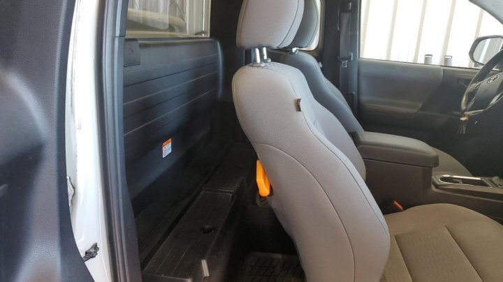 Toyota TACOMA  2019