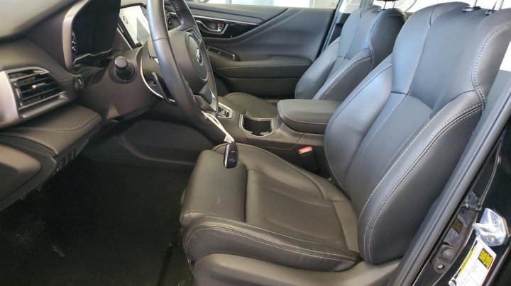 Subaru Legacy  2023