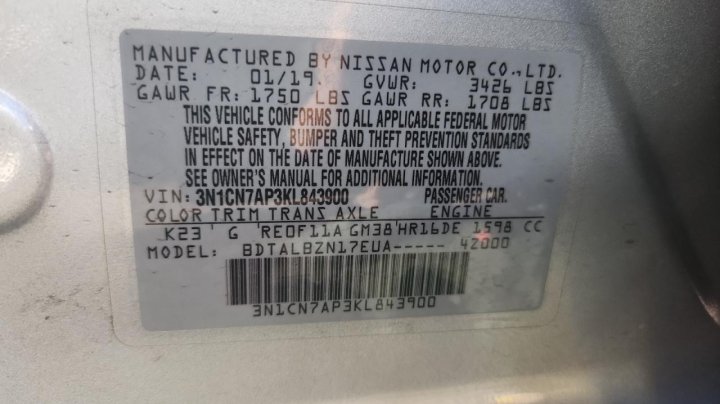 Nissan Versa  2019