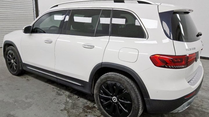 Mercedes-Benz GLB  2021