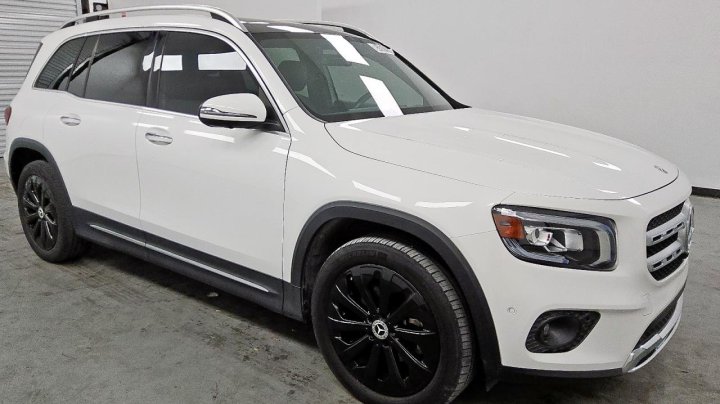 Mercedes-Benz GLB  2021