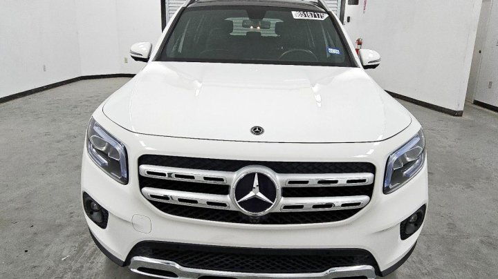 Mercedes-Benz GLB  2021