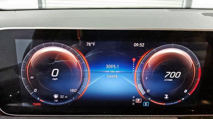 Mercedes-Benz GLB  2021