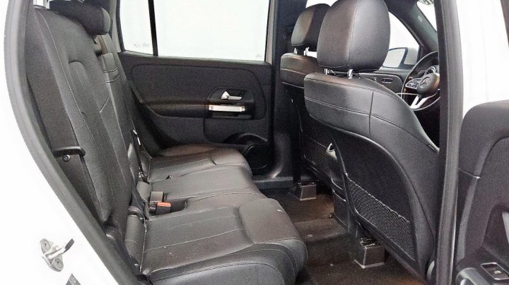 Mercedes-Benz GLB  2021