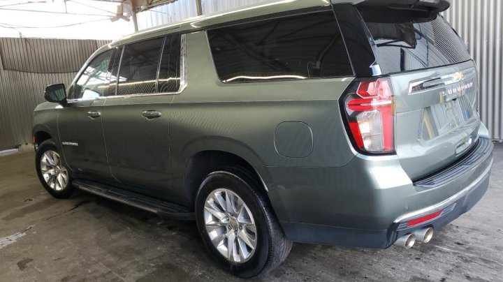 Chevrolet Suburban  2023