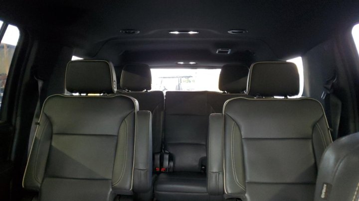 Chevrolet Suburban  2023
