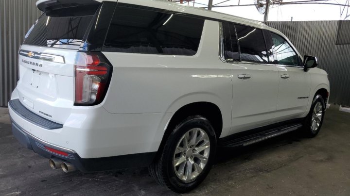 Chevrolet Suburban  2023