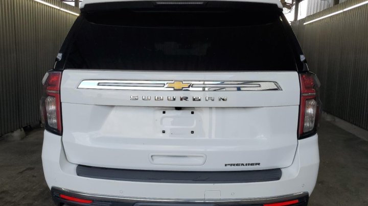 Chevrolet Suburban  2023