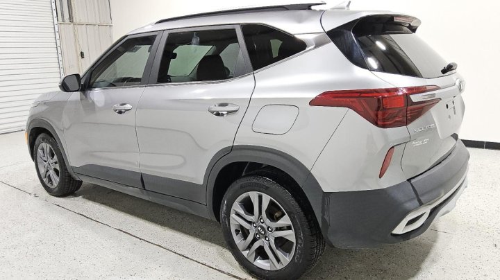 KIA Seltos  2021