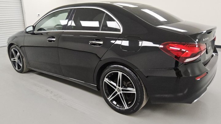 Mercedes-Benz A  2020