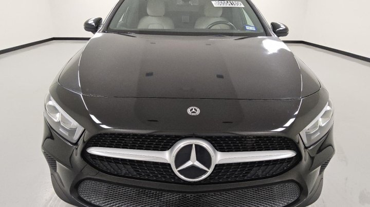 Mercedes-Benz A  2020