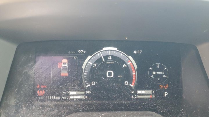 Toyota TUNDRA  2025