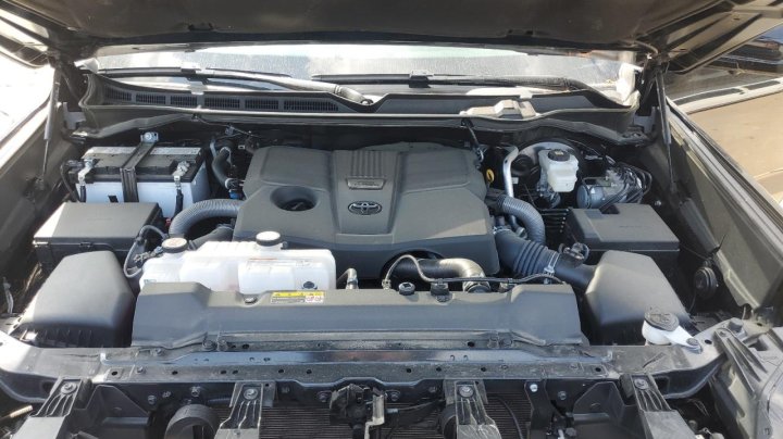 Toyota TUNDRA  2025