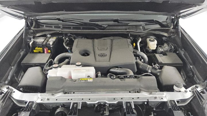 Toyota TUNDRA  2025