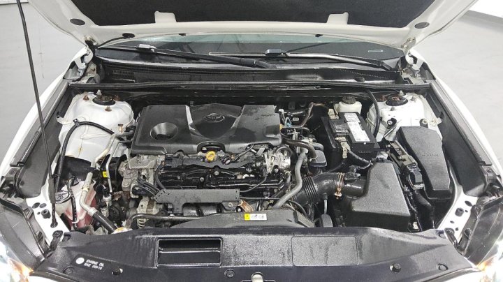 Toyota Camry  2021