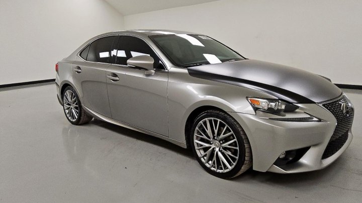 Lexus IS  2015