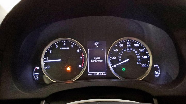 Lexus IS  2015